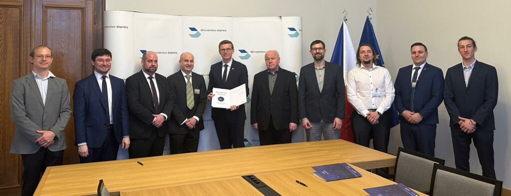 Participants of the Zero Debris Charter signing ceremony